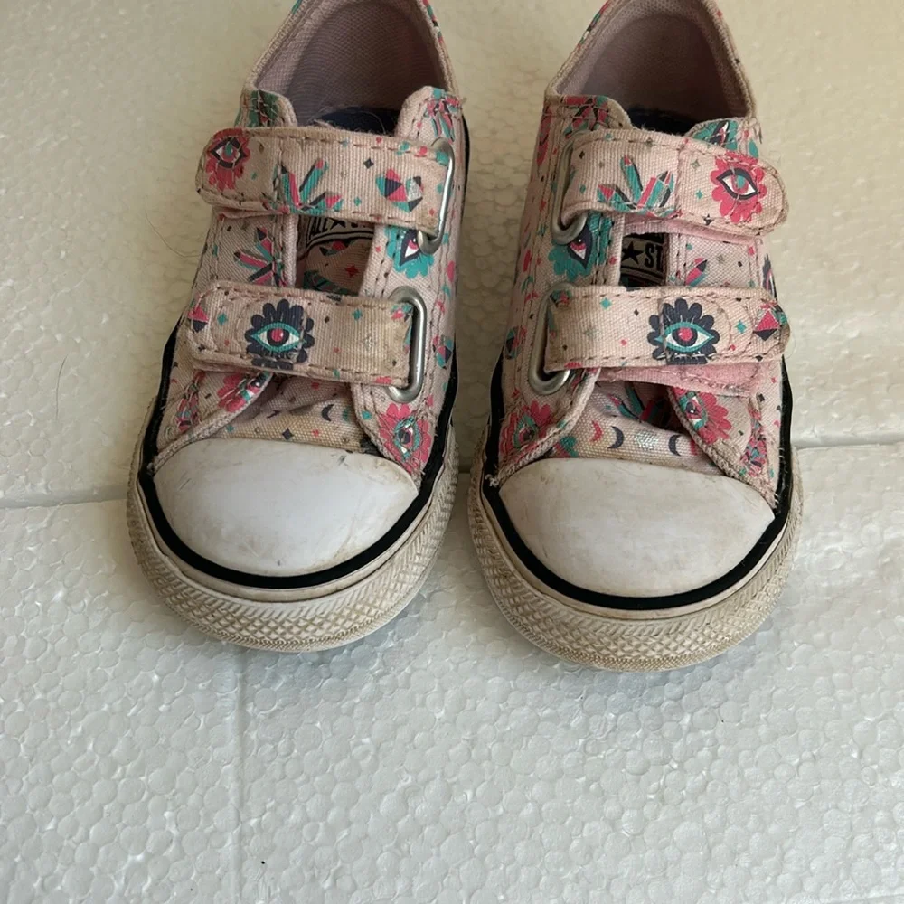 Converse All Star pink graphic butterfly eye moon hook loop sneakers size 7